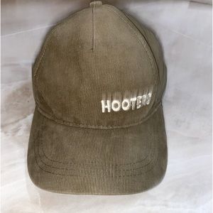 Hooters baseball hat